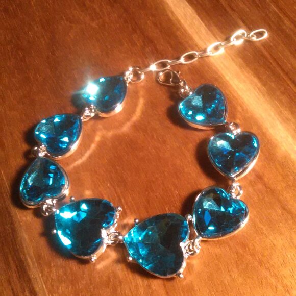 Blue Glass Silvertone Heart Bracelet - Picture 9 of 11